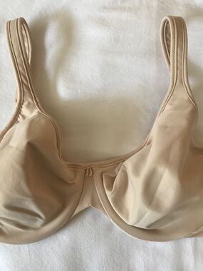 Bali bra 36 D underwire nude nylon lind smooth T-shirt bra